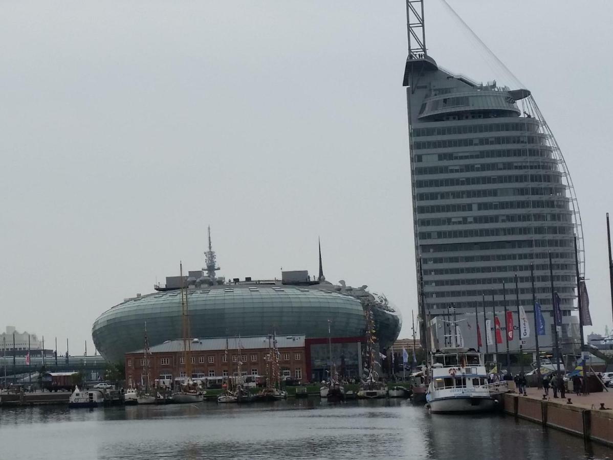Ferienwohnung Koralle - Am Wasser Bremerhaven Exterior foto